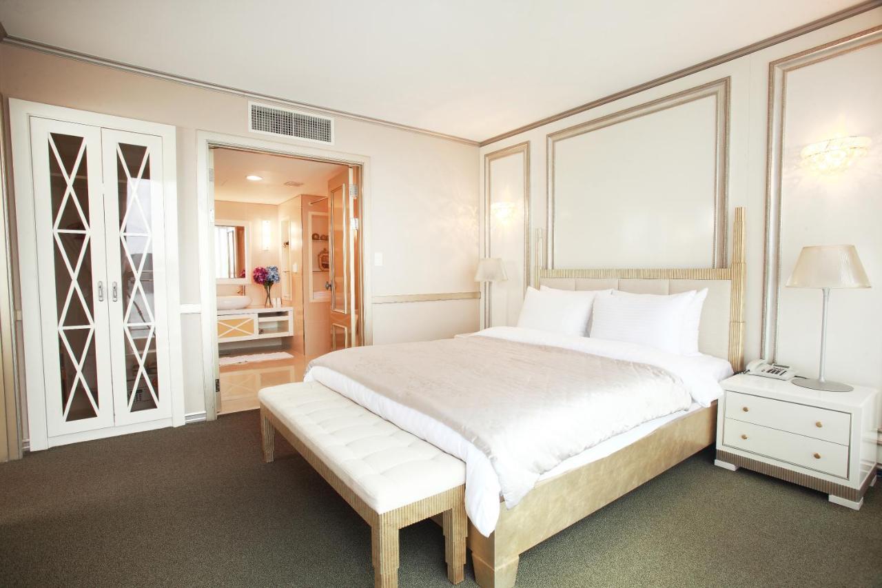 Hotel Riviera Geoje Exterior photo